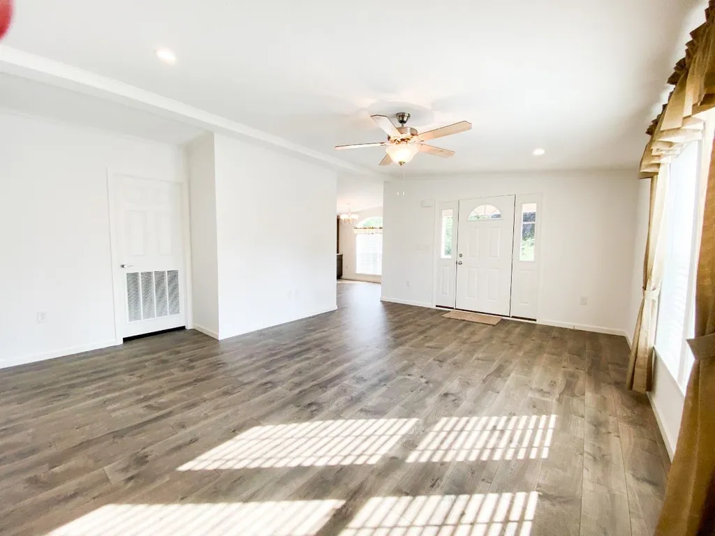 32 Bell Drive Salem NH 03079