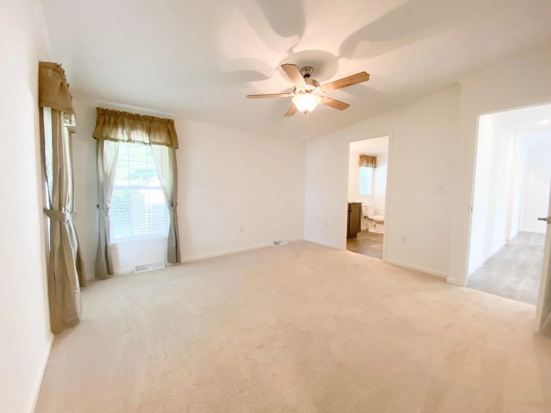 32 Bell Drive Salem NH 03079