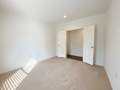 32 Bell Drive Salem NH 03079