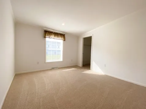 32 Bell Drive Salem NH 03079