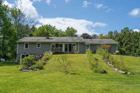 5 Orchard Drive Hooksett NH 03106