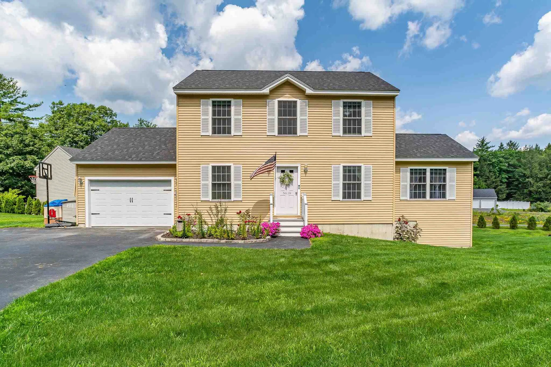 19 Richfield Way Wilton NH 03086