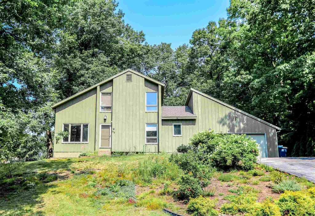 33 Woods End Drive Essex VT 05452