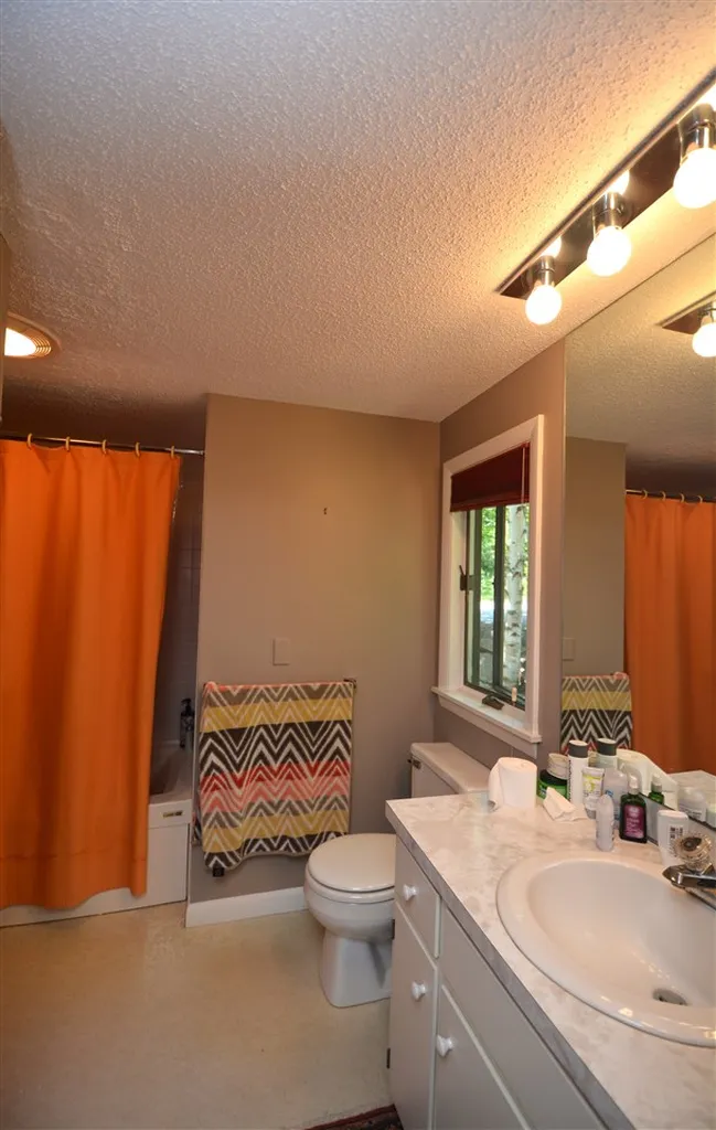 836 Cove Drive Grantham NH 03753