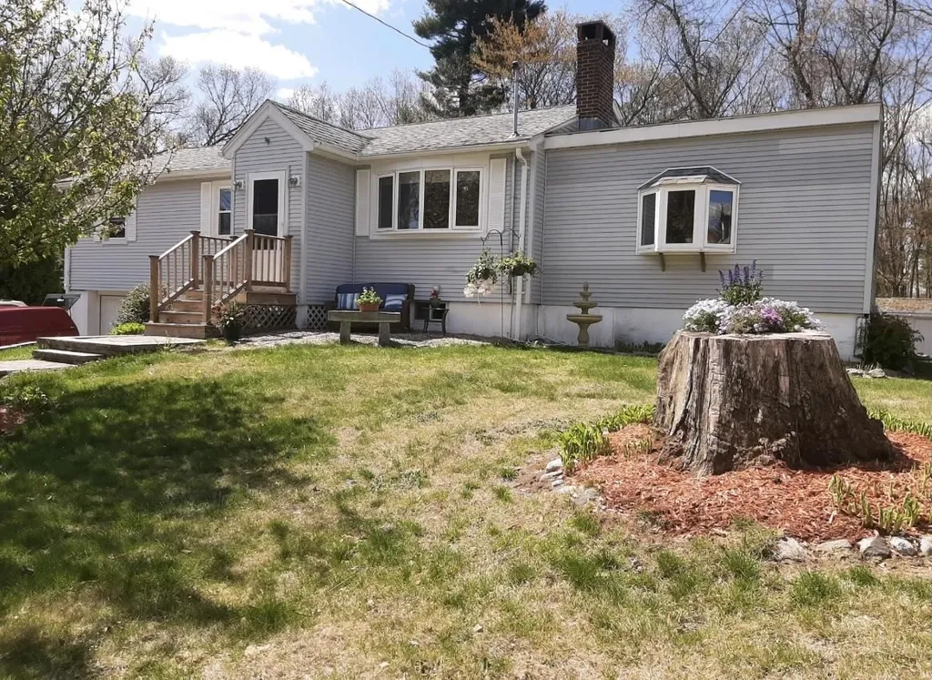 16 Budron Avenue Salem NH 03079
