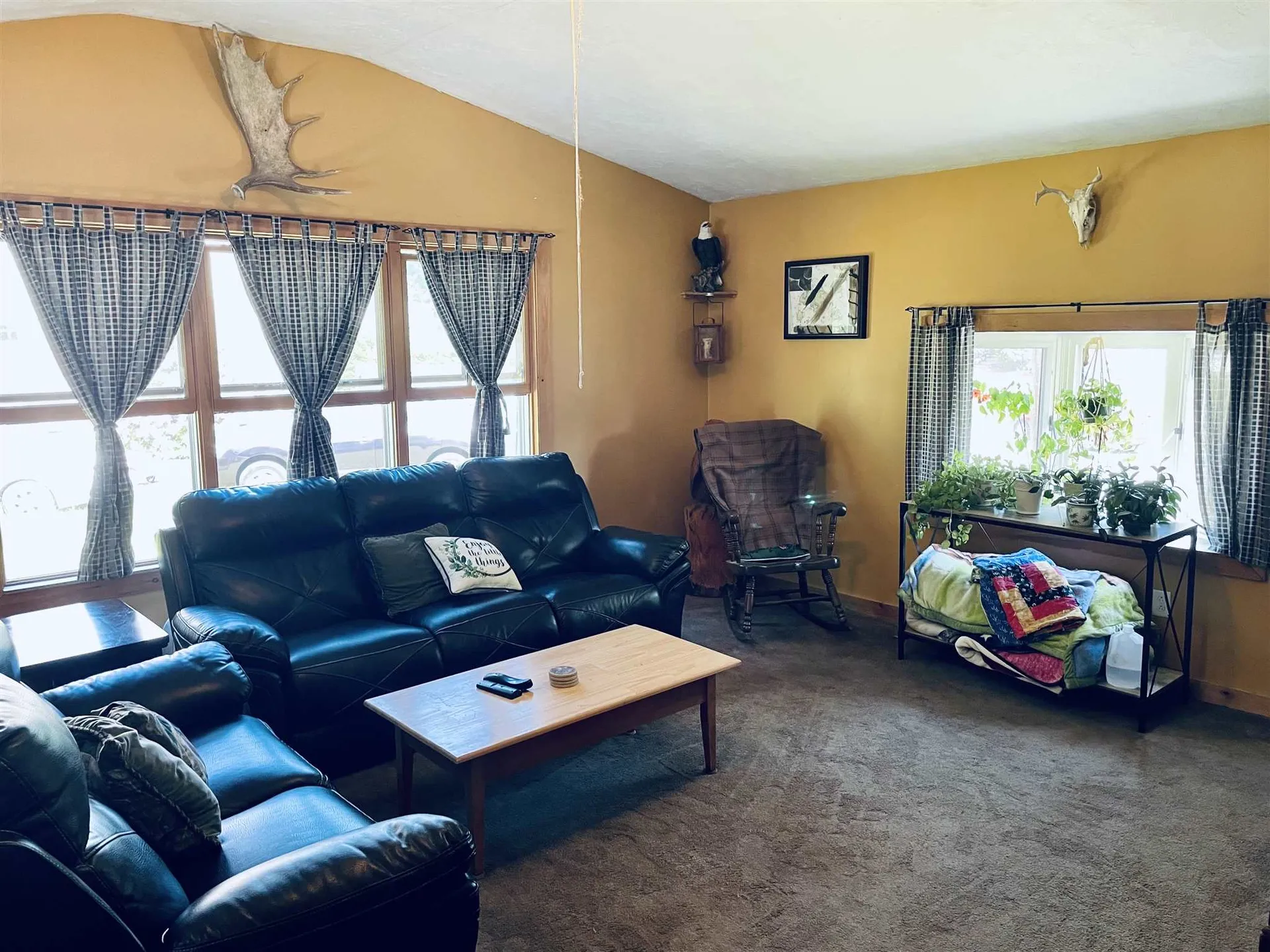 16 Budron Avenue Salem NH 03079