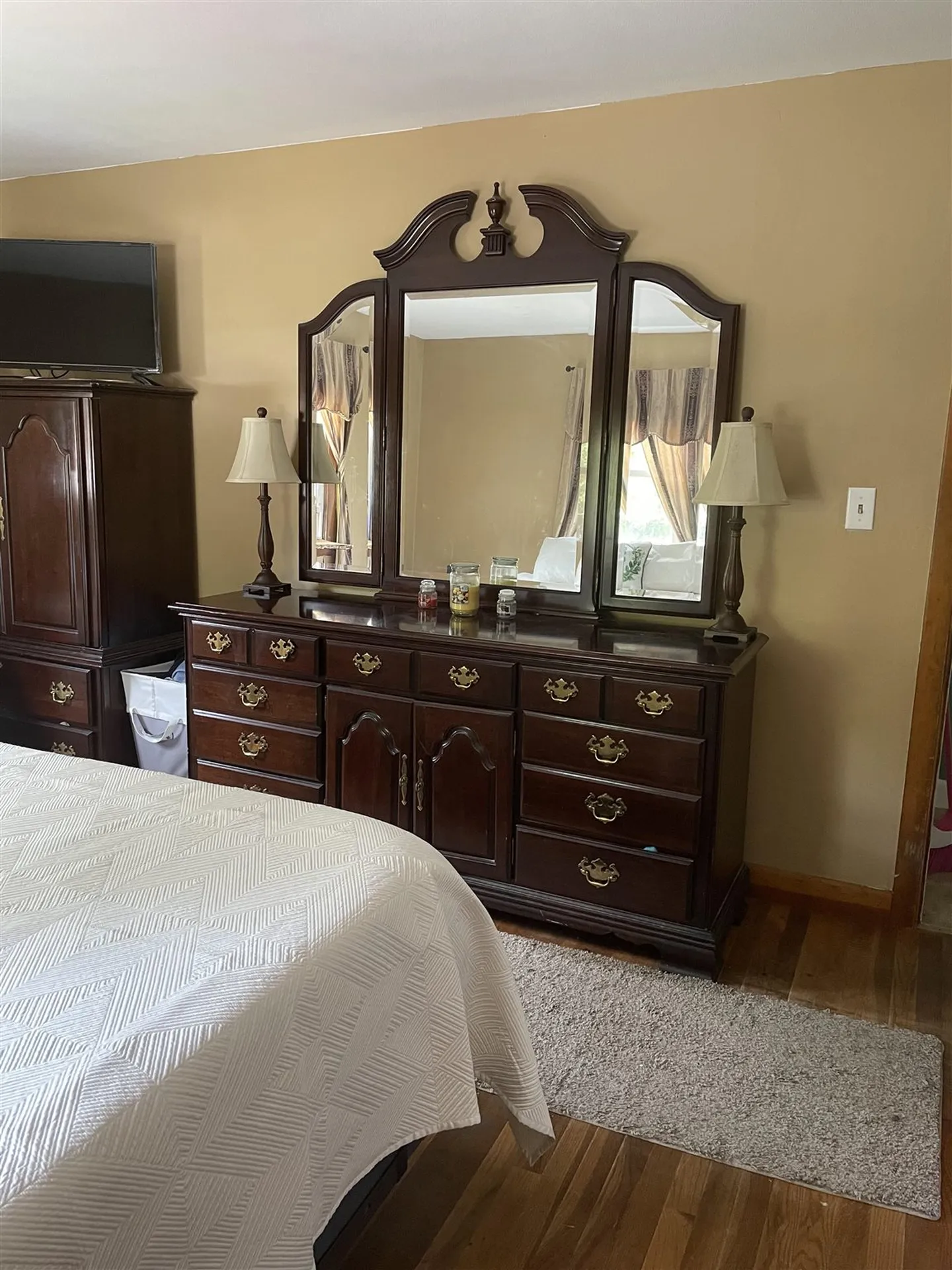 16 Budron Avenue Salem NH 03079