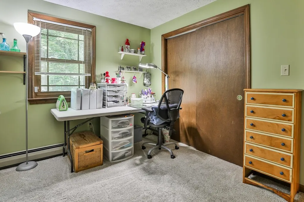 37 Meadow Lane Auburn NH 03032