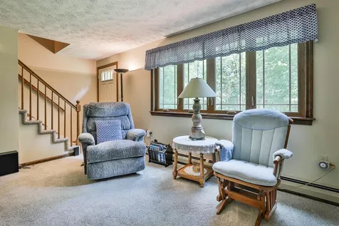 37 Meadow Lane Auburn NH 03032