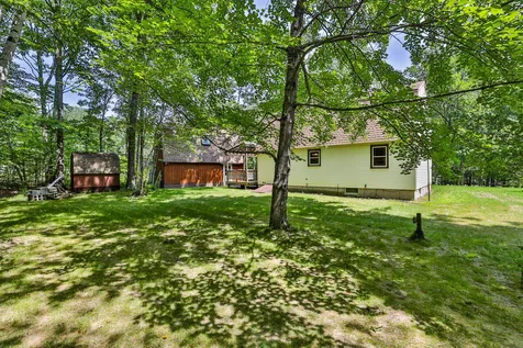 37 Meadow Lane Auburn NH 03032