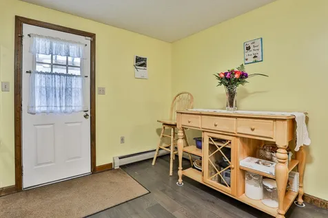 37 Meadow Lane Auburn NH 03032