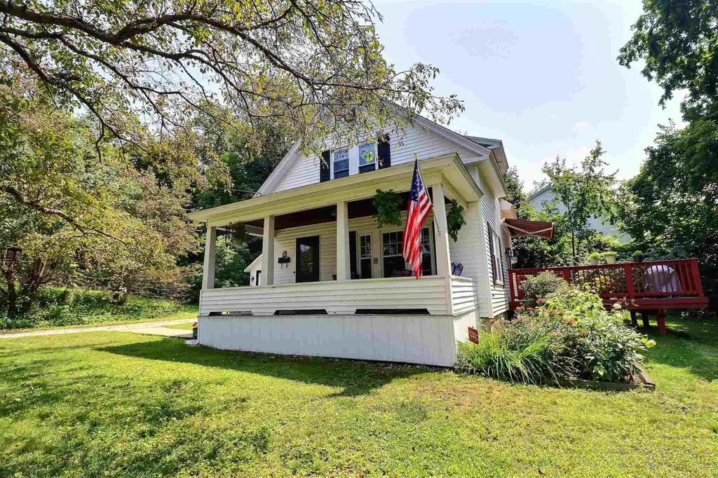 8 Grandview Avenue Newport NH 03773
