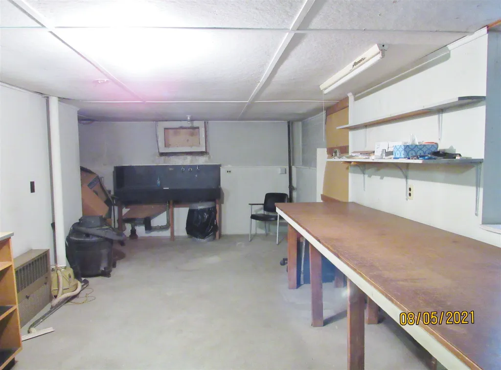 336 Dubuque Street Manchester NH 03102-3727