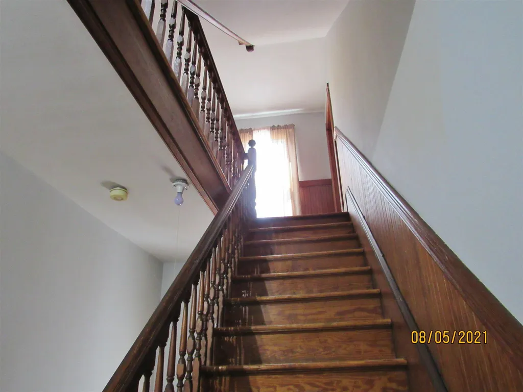 336 Dubuque Street Manchester NH 03102-3727