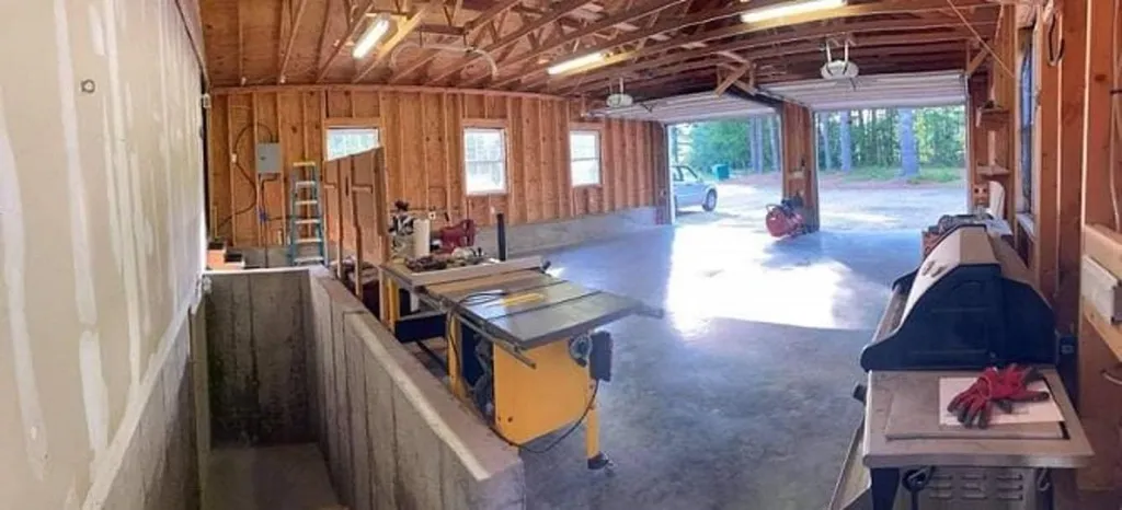 724 Northside Road Stark NH 03582