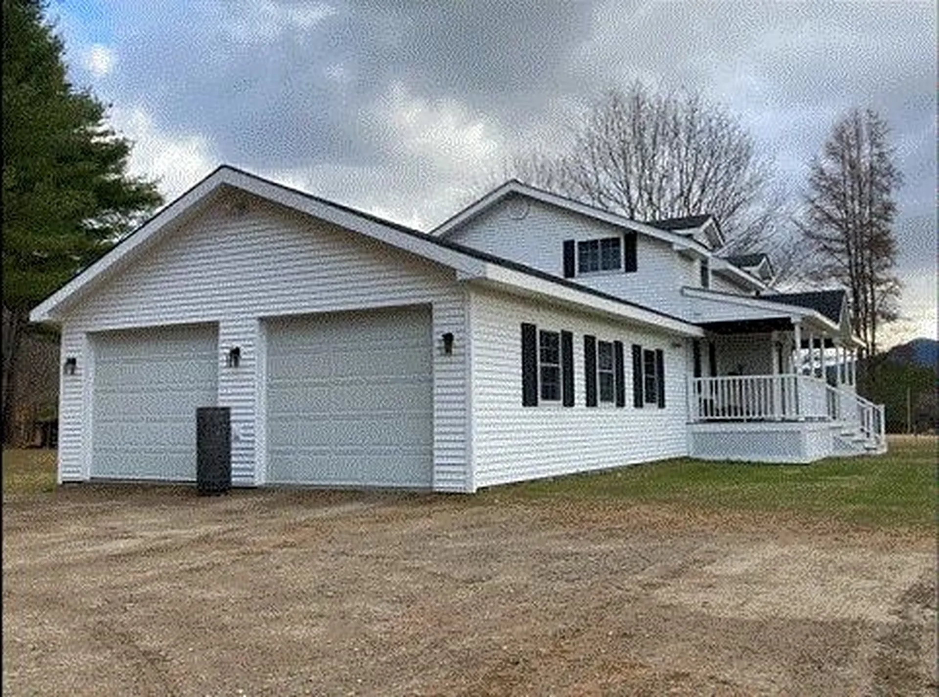 724 Northside Road Stark NH 03582