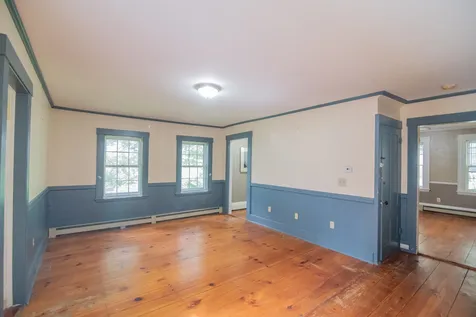 186 Main Street Kingston NH 03848
