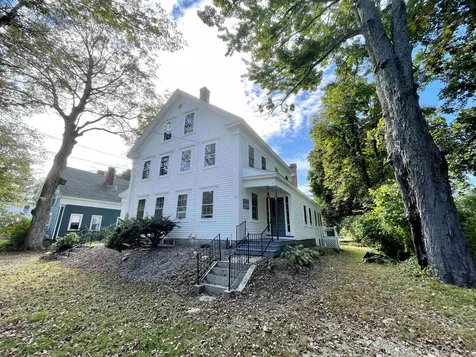 186 Main Street Kingston NH 03848
