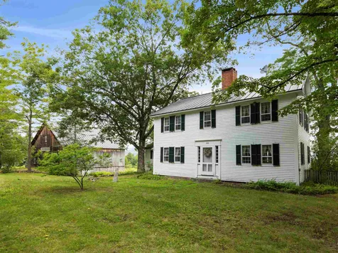 942 Murray Hill Road Hill NH 03243