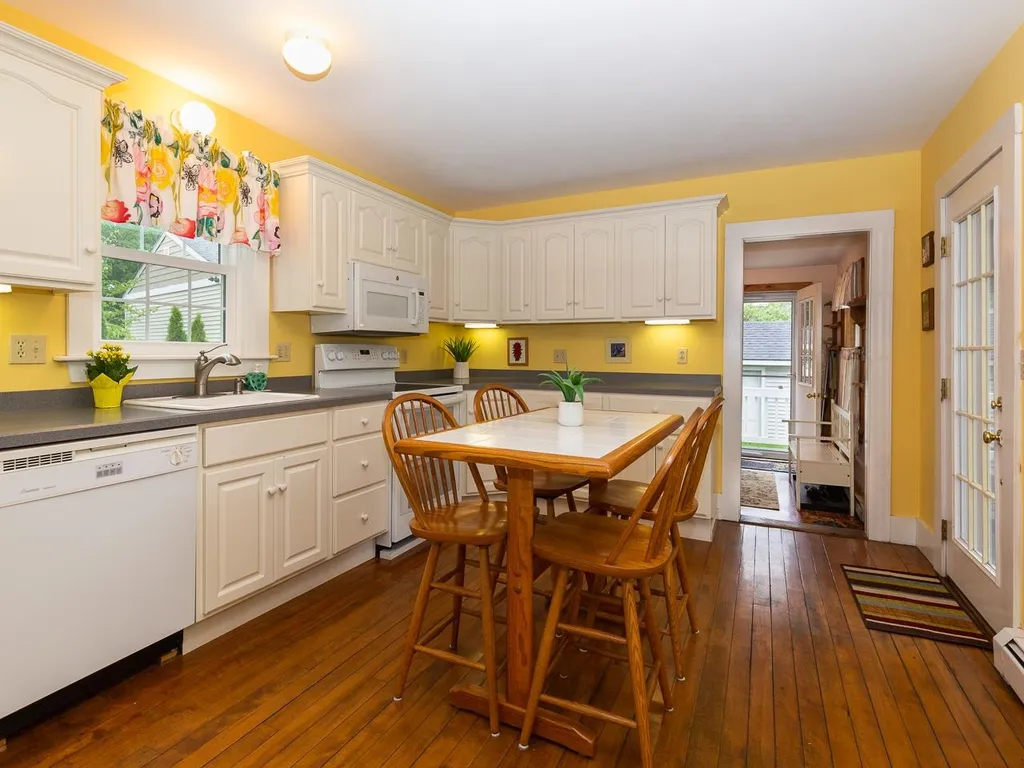 74 Park Street Exeter NH 03833