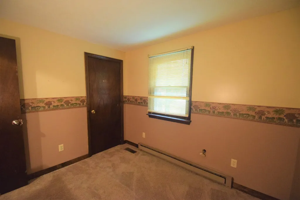 24 Ledgewood Drive Derry NH 03038