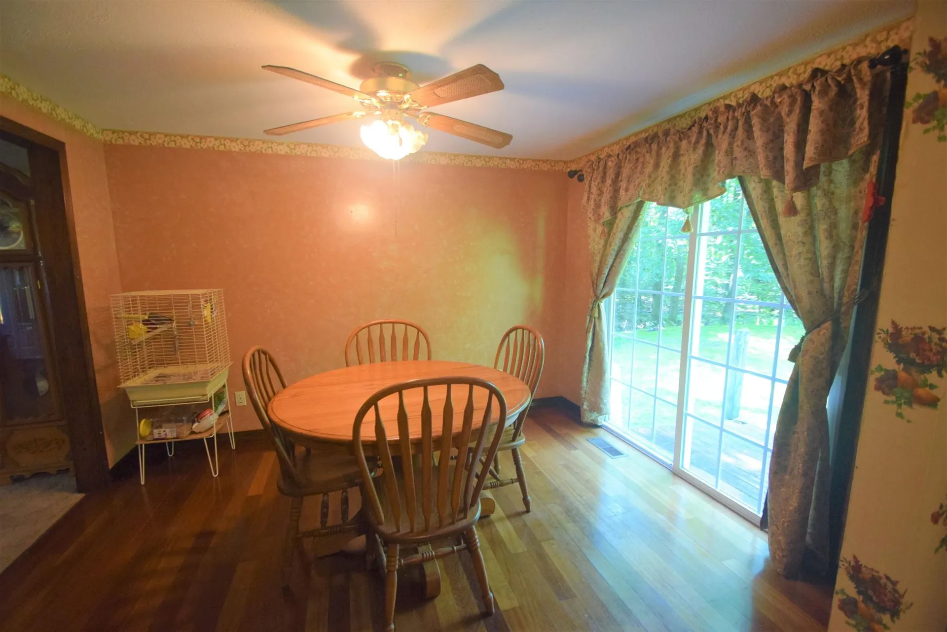 24 Ledgewood Drive Derry NH 03038