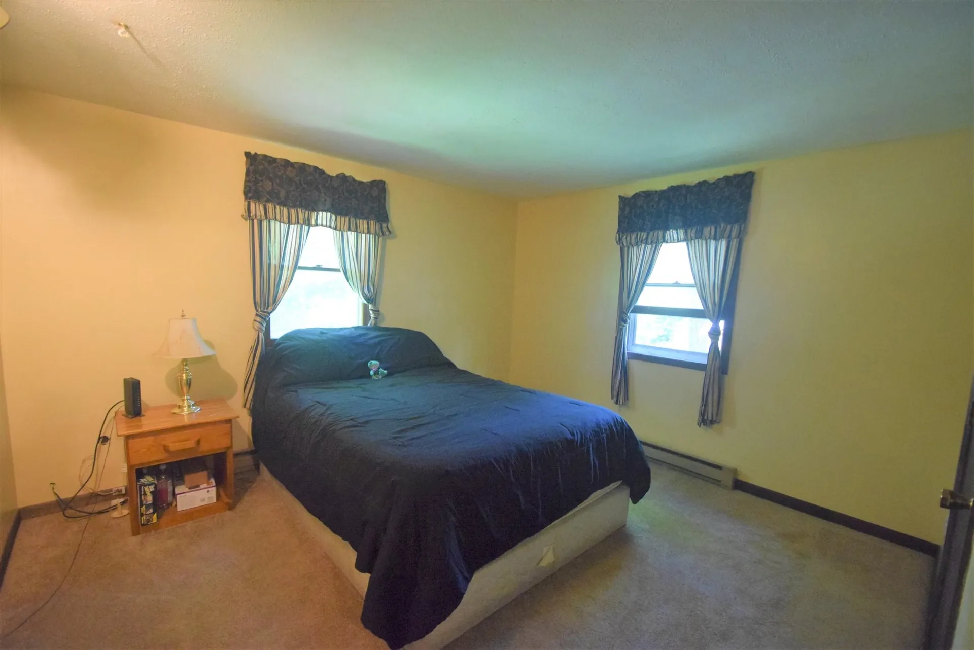24 Ledgewood Drive Derry NH 03038