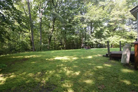 24 Ledgewood Drive Derry NH 03038