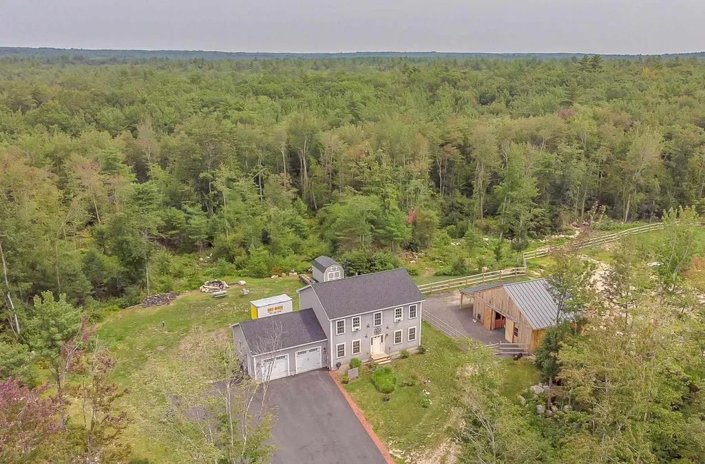 182 Mouse Lane Alfred ME 04002