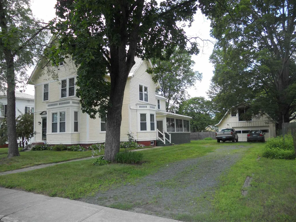29 Prospect Street Claremont NH 03743