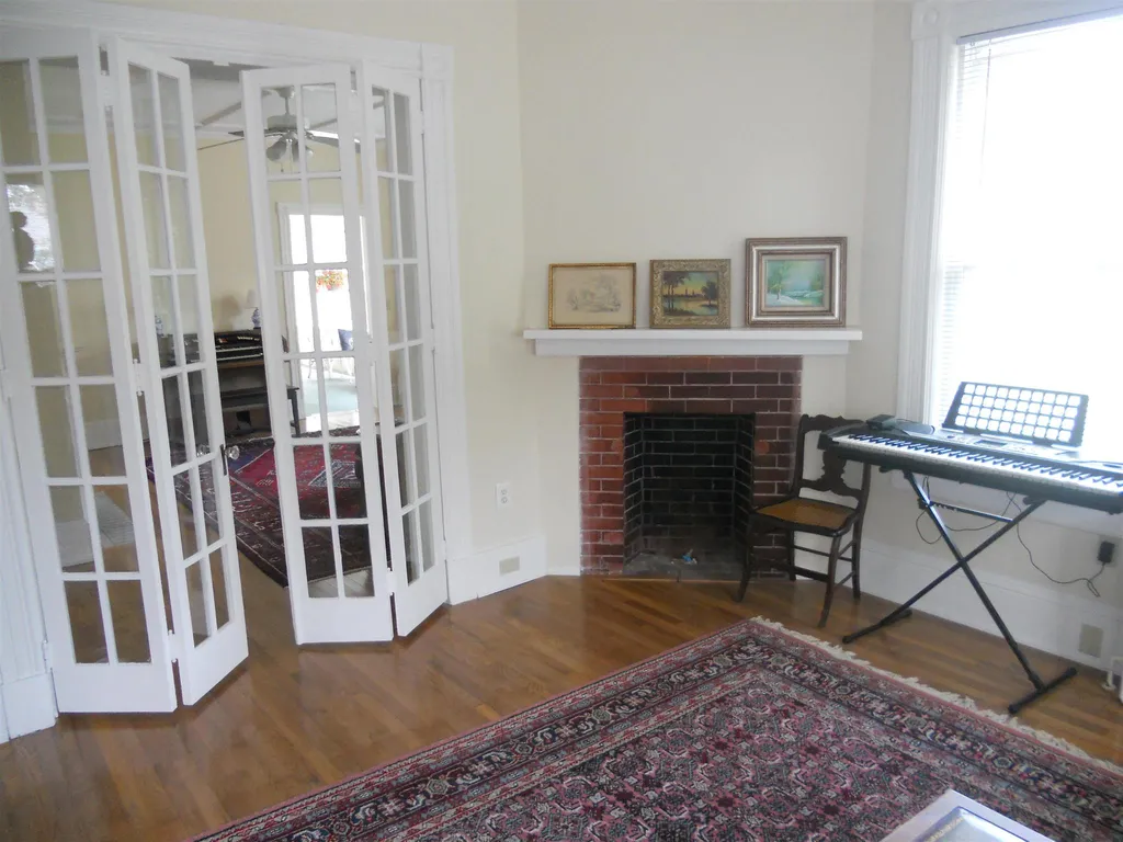 29 Prospect Street Claremont NH 03743
