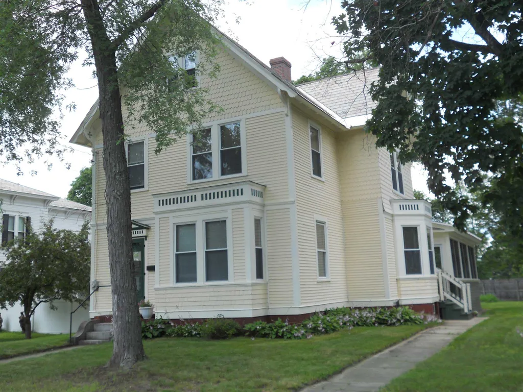 29 Prospect Street Claremont NH 03743