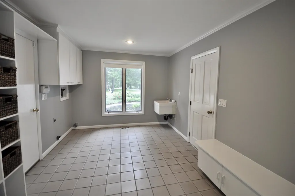 27 Orchard Drive Hollis NH 03049