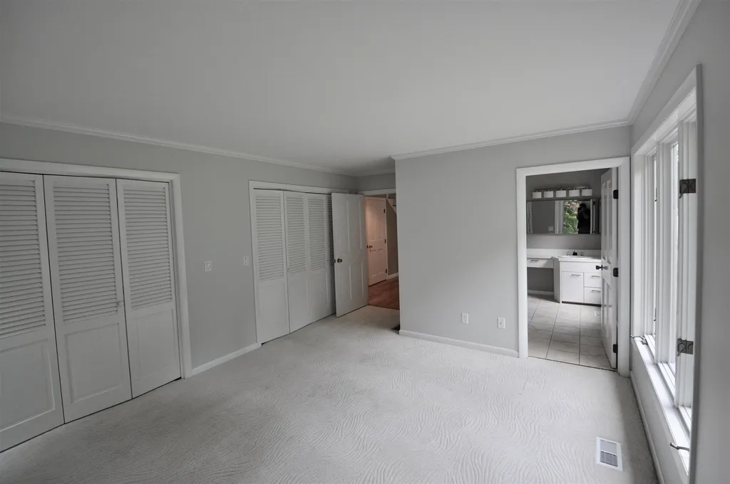 27 Orchard Drive Hollis NH 03049
