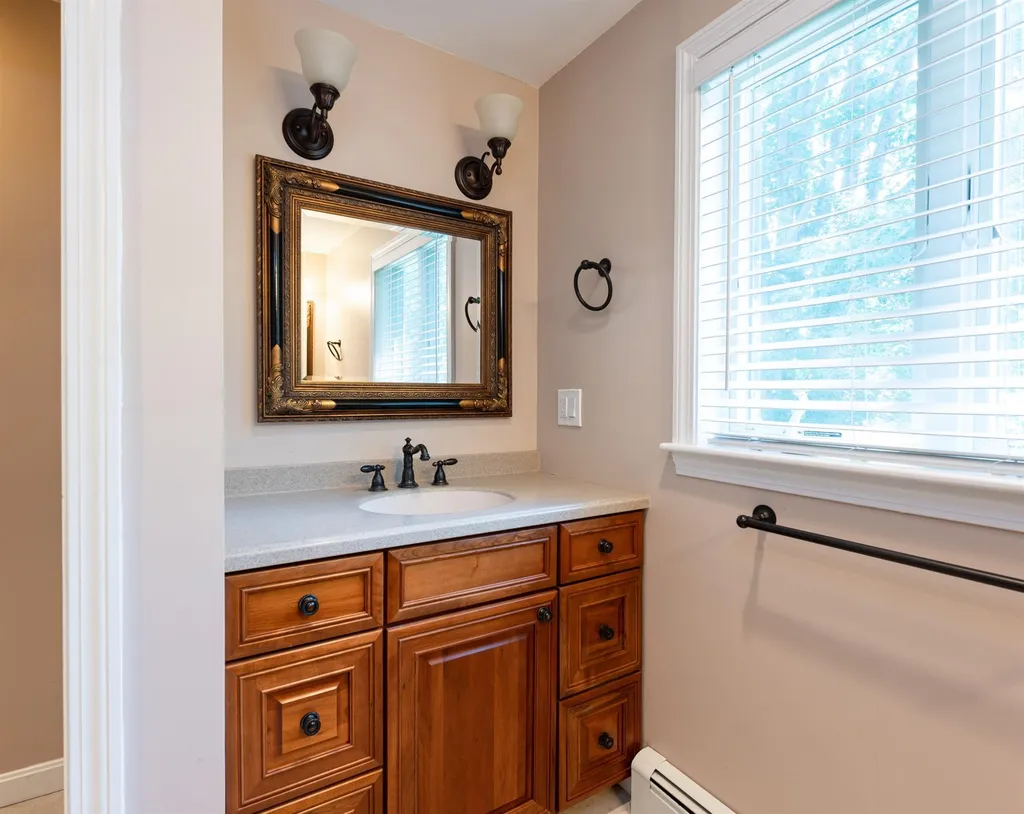 16 Huckleberry Lane Hampton NH 03842