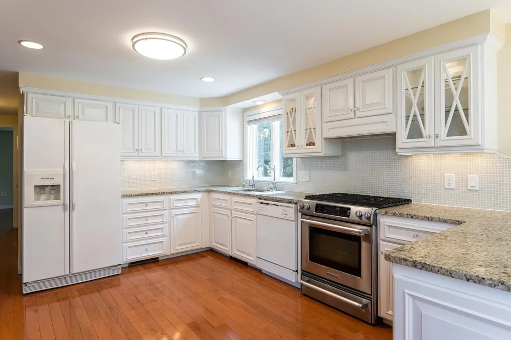 16 Huckleberry Lane Hampton NH 03842