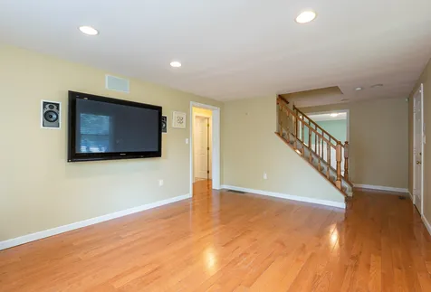 16 Huckleberry Lane Hampton NH 03842