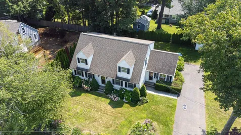 16 Huckleberry Lane Hampton NH 03842