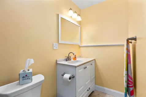 28 Dustin Homestead Rochester NH 03867