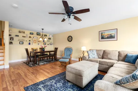 28 Dustin Homestead Rochester NH 03867