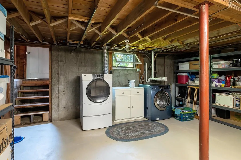 6 Concord Way Dover NH 03820