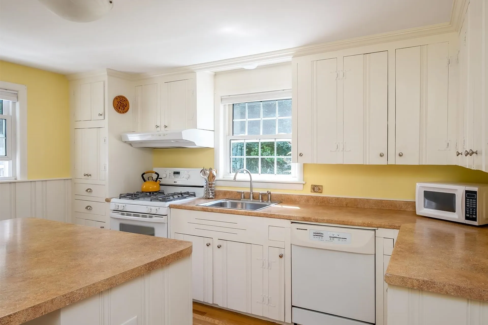 6 Concord Way Dover NH 03820
