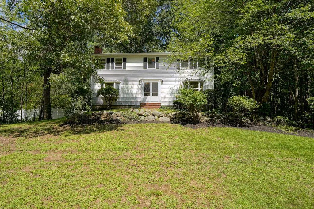 20 Jana Lane Stratham NH 03885