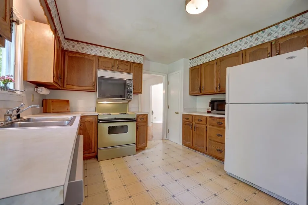20 Jana Lane Stratham NH 03885