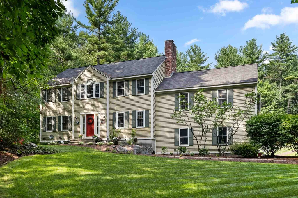 26 Forest View Drive Hollis NH 03049