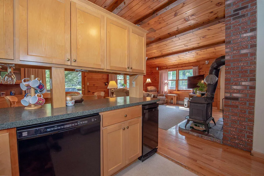 79 Castle Lane Bristol NH 03222