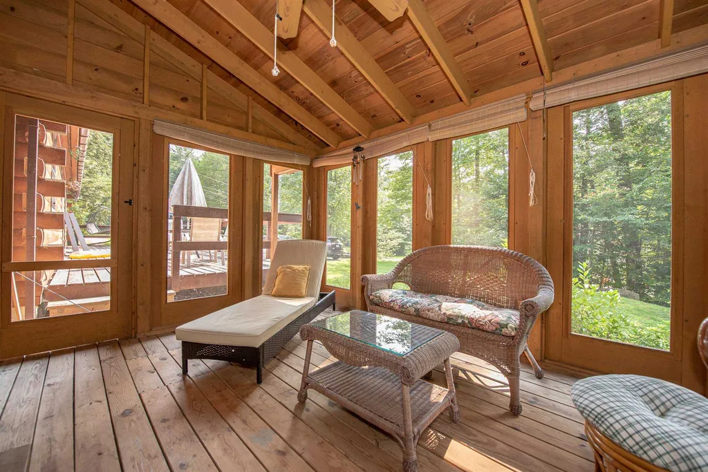 79 Castle Lane Bristol NH 03222