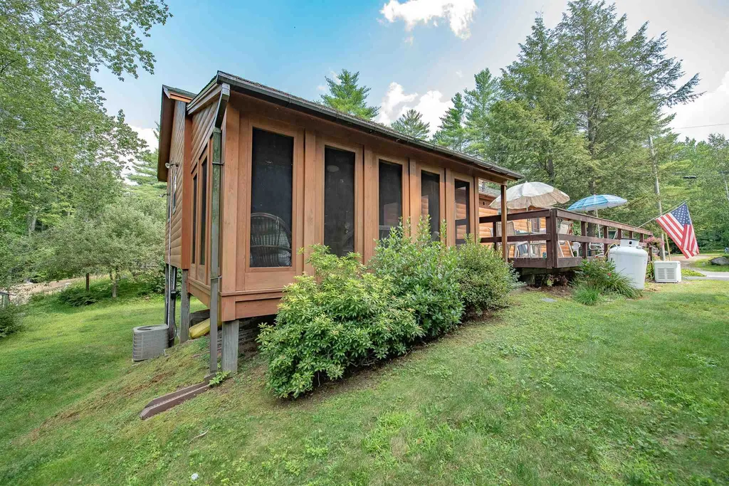 79 Castle Lane Bristol NH 03222