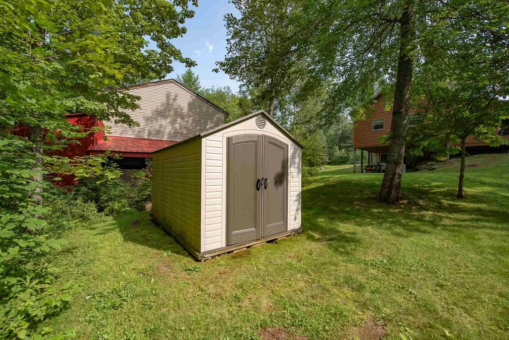 79 Castle Lane Bristol NH 03222
