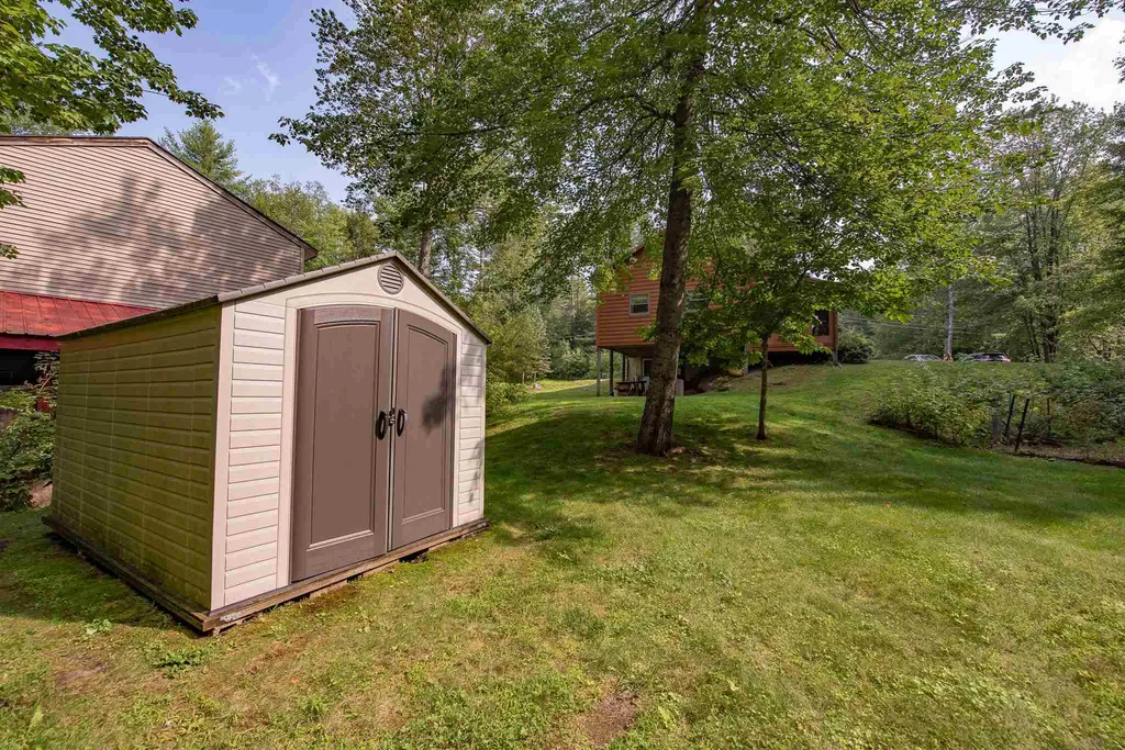 79 Castle Lane Bristol NH 03222